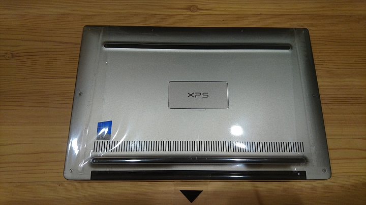 [開箱] Dell 日規 XPS13 9360 <圖多>