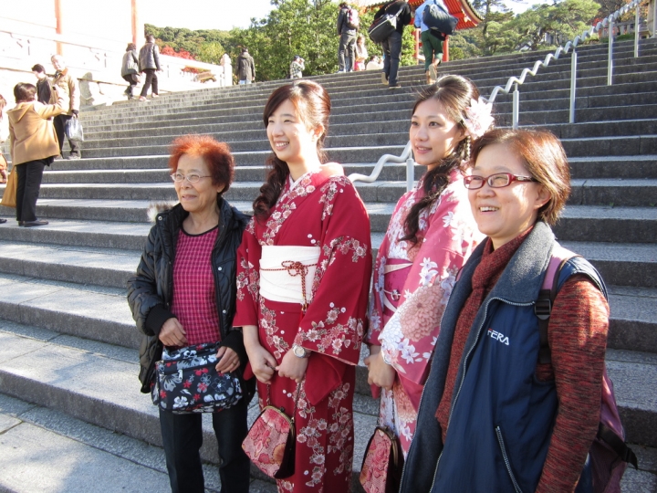 <日本>2011自私之日本行~清水寺岡本和服體驗、八坂神社、花見小路