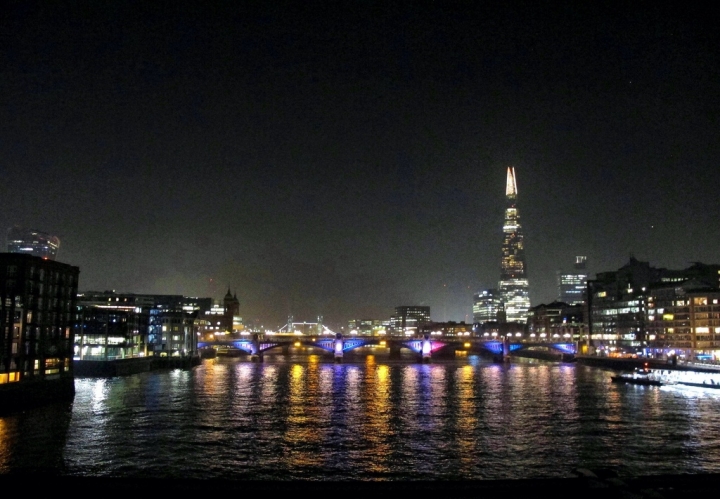 【London．走跳】初抵倫敦:迷霧漫遊泰唔士河畔_聖保羅教堂.千禧橋與倫敦塔橋