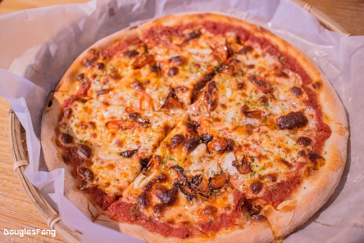 【食記│嘉義市】Hand on the pizza 手在比薩
