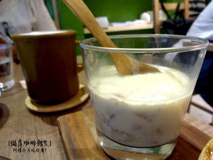[ 吃什麼 ] 儲房咖啡館mini storage | 都市中的秘密花房 (附完整menu) / 咖啡廳 / 日系雜貨 / 花藝 / 乾燥花 / 捷運松江南京站美食 / 捷運南京復興站美食 / 袖珍博物館 / 中山女中附近美食 / 有wifi插座