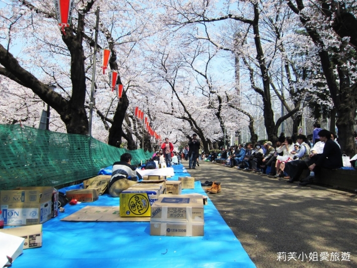 [美食] 日本 2017年賞櫻之東京上野恩賜公園欣賞櫻花飄雪 (上野站)
