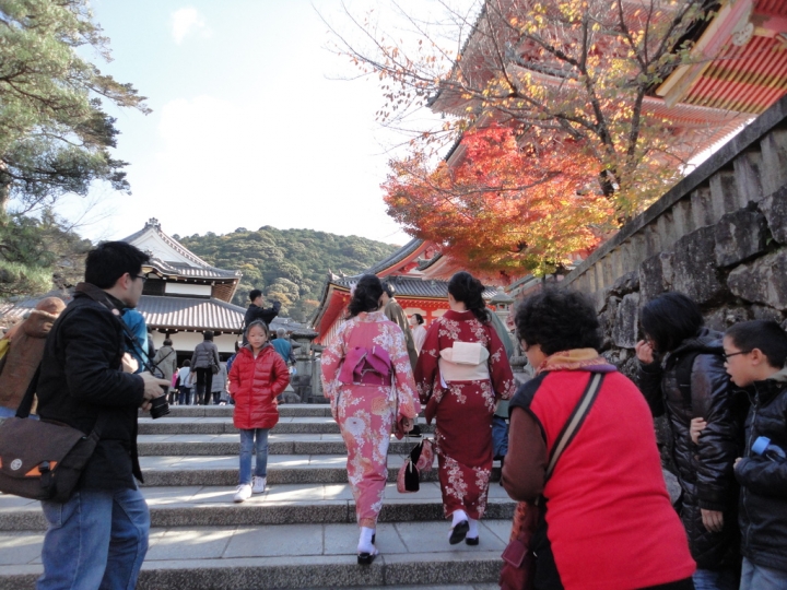 <日本>2011自私之日本行~清水寺岡本和服體驗、八坂神社、花見小路