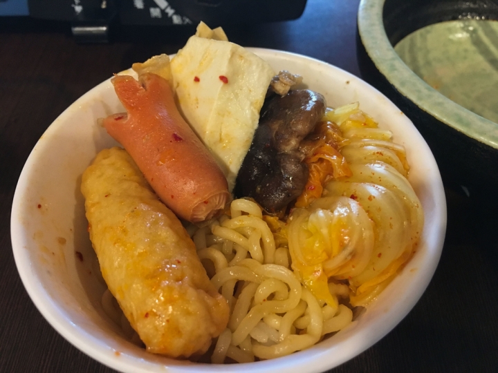 【美食。食記】彰化市 彰南路 台式風格 份量不少 賀豆韓食 韓國料理 韓國菜 石鍋