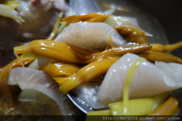 『桃園美食』-中壢中央西路二段．一樹食品 / 桃太郎蕃茄 / 無毒有機 / 東方美人茶 / 日曬米 / 柿餅