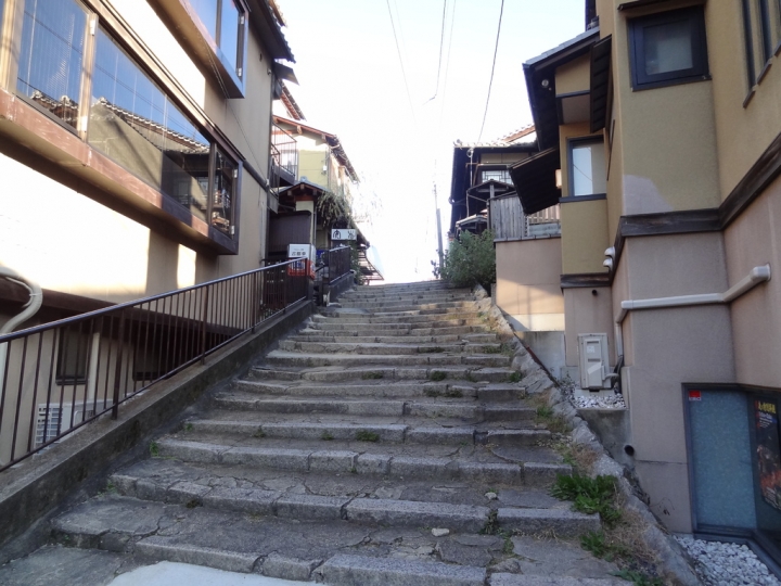 <日本>2011自私之日本行~清水寺岡本和服體驗、八坂神社、花見小路