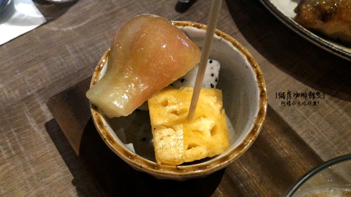 [ 吃什麼 ] 儲房咖啡館mini storage | 都市中的秘密花房 (附完整menu) / 咖啡廳 / 日系雜貨 / 花藝 / 乾燥花 / 捷運松江南京站美食 / 捷運南京復興站美食 / 袖珍博物館 / 中山女中附近美食 / 有wifi插座