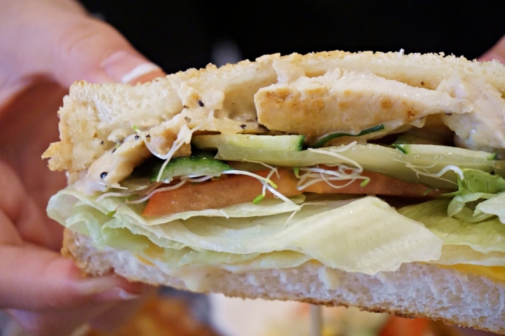 【老中青】巷弄老宅建築早午餐