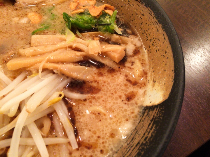 【美食。食記】東京 青海 味道空虛 豬肉味重 麵屋空海 麺屋 空海 ヴィーナスフォート店 拉麵