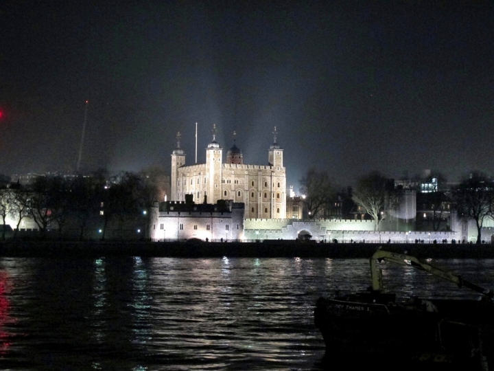 【London．走跳】初抵倫敦:迷霧漫遊泰唔士河畔_聖保羅教堂.千禧橋與倫敦塔橋