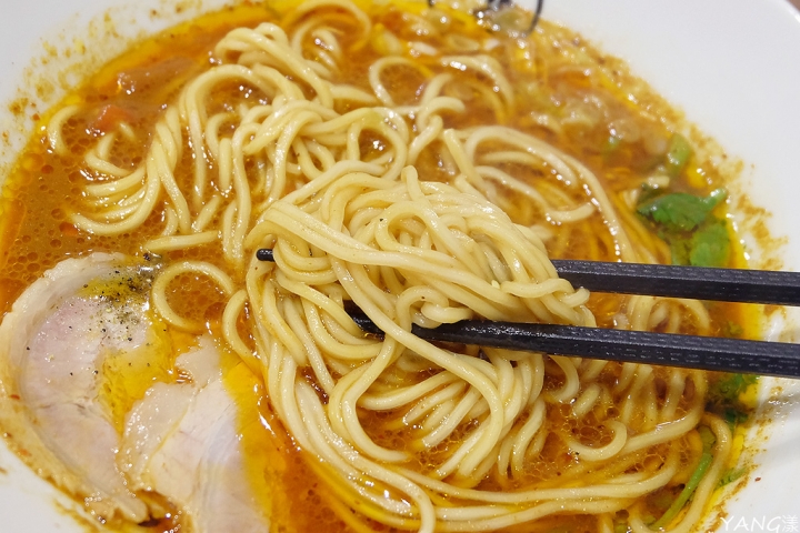 【拉麵】豚骨一燈來台，信義區再添拉麵名店
