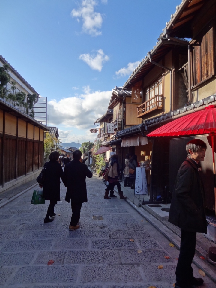 <日本>2011自私之日本行~清水寺岡本和服體驗、八坂神社、花見小路