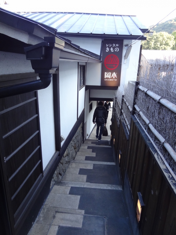 <日本>2011自私之日本行~清水寺岡本和服體驗、八坂神社、花見小路
