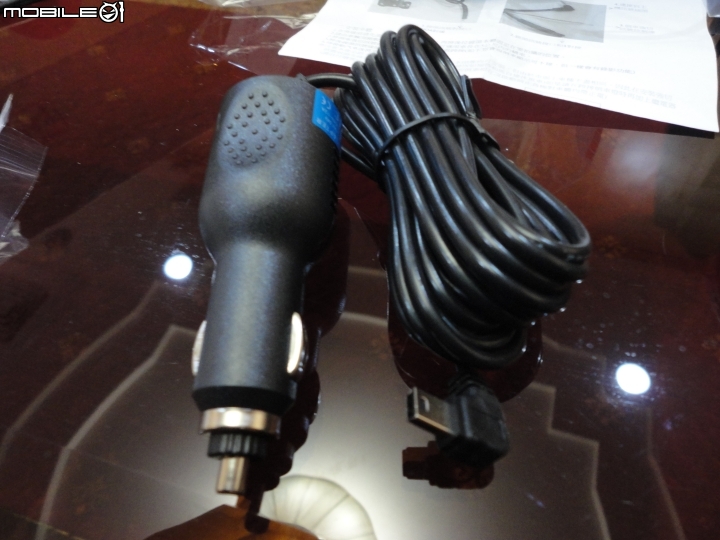 夜煞來[開箱]~3K有找 CORAL R5  GPS行車紀錄器