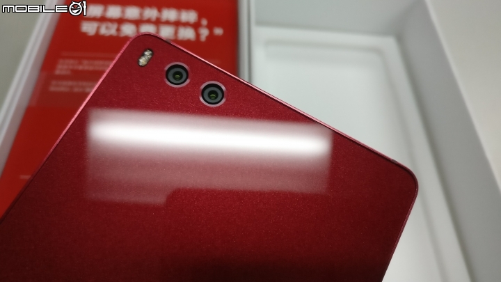 [開箱]錘子手機 堅果Pro 酒紅色 4GB RAM+128GB ROM 簡單開箱~