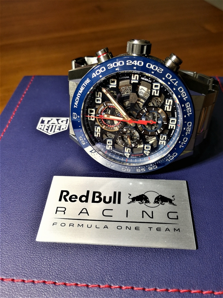 TAG Heuer Carrera Heuer02T 半金版 陀飛輪開箱 [同場加映Carrera Heuer01 Red Bull racing edition]