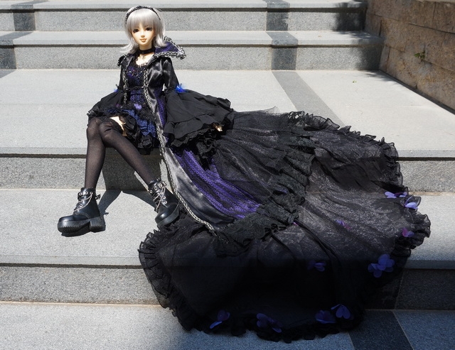 【BJD】收藏的娃兒們 -- 內含大量人型照喔，不喜勿入>///< 不定時更新中XD