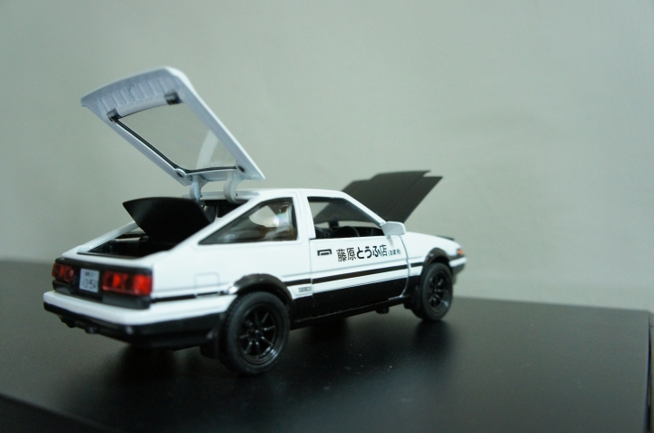 1:28  AE86 豐田 藤原拓海 頭文字D 聲光迴力車