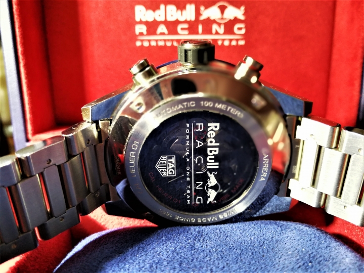 TAG Heuer Carrera Heuer02T 半金版 陀飛輪開箱 [同場加映Carrera Heuer01 Red Bull racing edition]