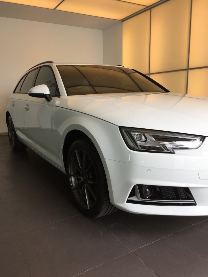 AUDI A4 AVANT 30TFSI開箱