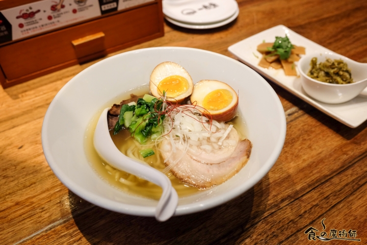 【拉麵】【牛肉麵】全球獨賣！台湾5周年記念拉麵！一風堂IPPUDO「赤/白牛肉麵」
