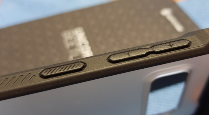 SUPCASE Unicorn Beetle Hybrid 手機保護殼 - 尊爵黑/透明開箱 不專業開箱