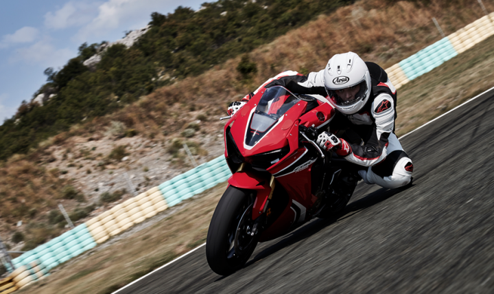 [採訪]2017 Honda Motorcycle 台灣本田二輪正式發表 CBR1000RR/SP、CB1100RS/EX、VFR800F/X、X-ADV 及 CBR/CB650F 共九款全新車款！