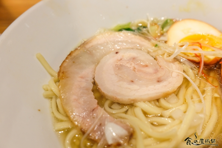 【拉麵】【牛肉麵】全球獨賣！台湾5周年記念拉麵！一風堂IPPUDO「赤/白牛肉麵」