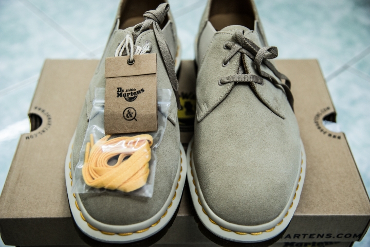 [開箱]越南買的兩雙Dr.Martens(瘋馬皮、UNITED ARROWS&SONS聯名款)