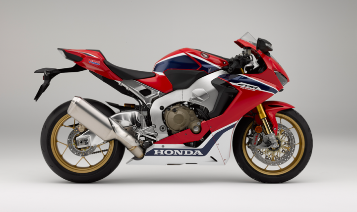 [採訪]2017 Honda Motorcycle 台灣本田二輪正式發表 CBR1000RR/SP、CB1100RS/EX、VFR800F/X、X-ADV 及 CBR/CB650F 共九款全新車款！