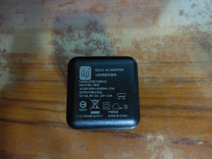 htc 雙20周年-經典木質喇叭/配件組