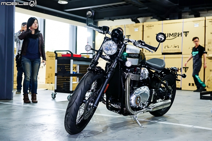 [採訪]英式極致復古美車 Triumph Bonneville Bobber 到港開箱