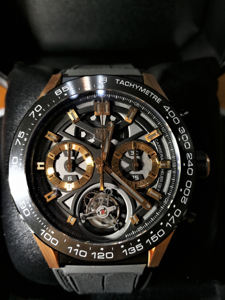 TAG Heuer Carrera Heuer02T 半金版 陀飛輪開箱 [同場加映Carrera Heuer01 Red Bull racing edition]