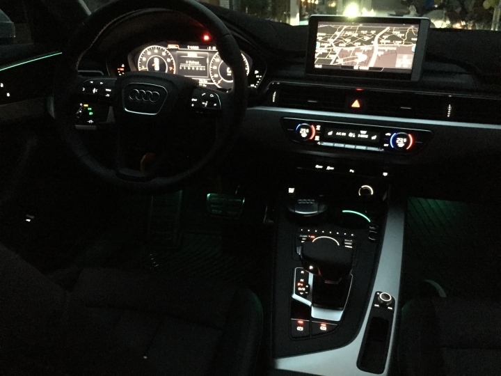 AUDI A4 AVANT 30TFSI開箱