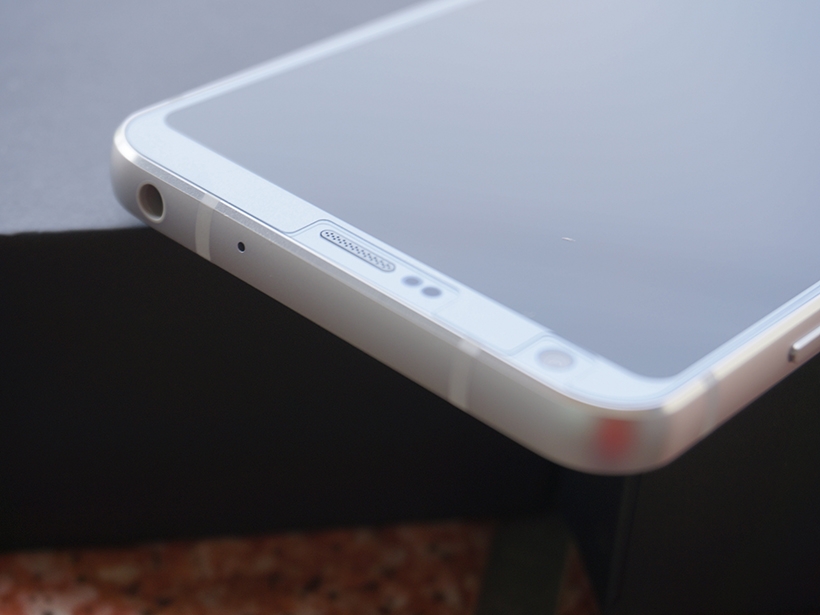 LG G6冰晶銀簡易開箱圖賞
