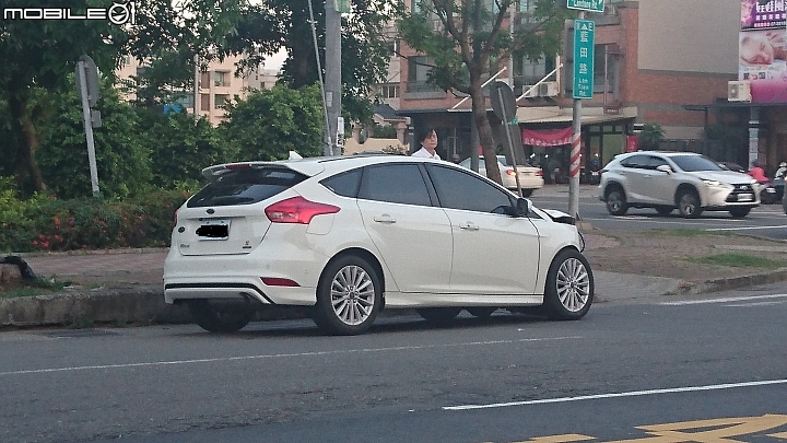 Vitara 對決 Focus