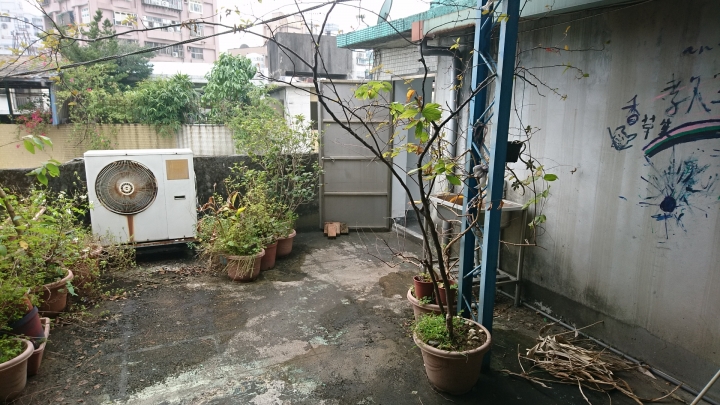 屋簷牆壁漏水處理方式建議