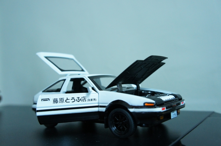 1:28  AE86 豐田 藤原拓海 頭文字D 聲光迴力車