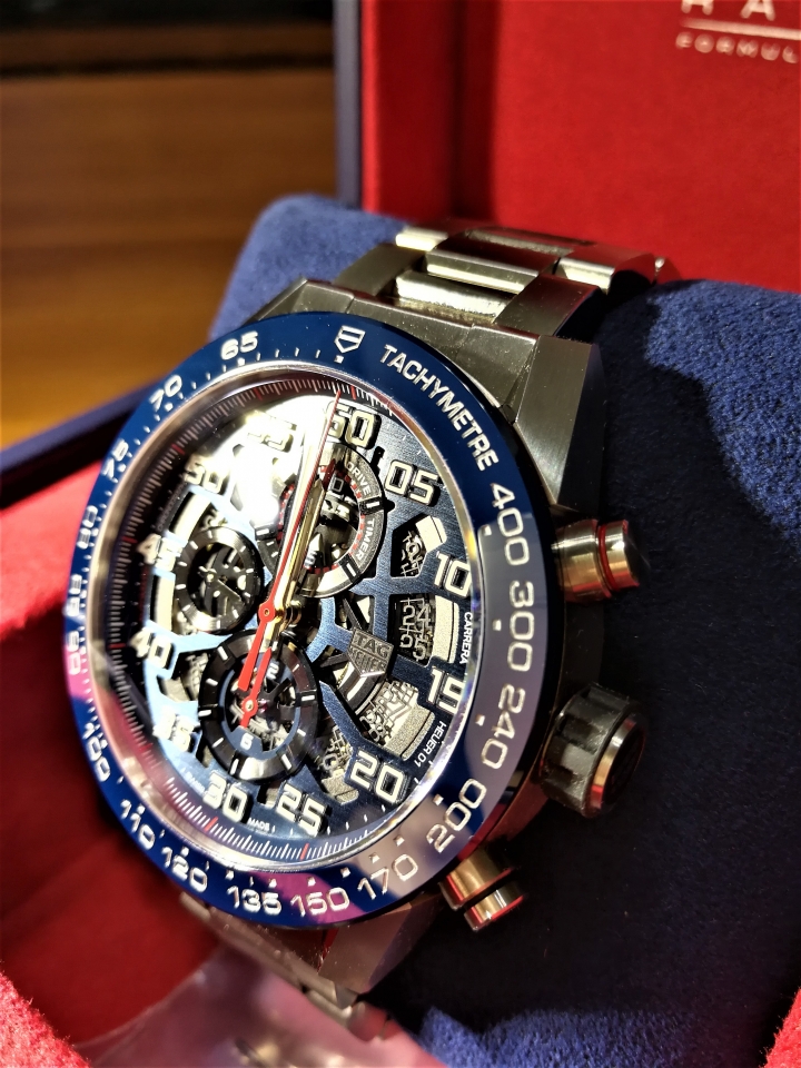 TAG Heuer Carrera Heuer02T 半金版 陀飛輪開箱 [同場加映Carrera Heuer01 Red Bull racing edition]