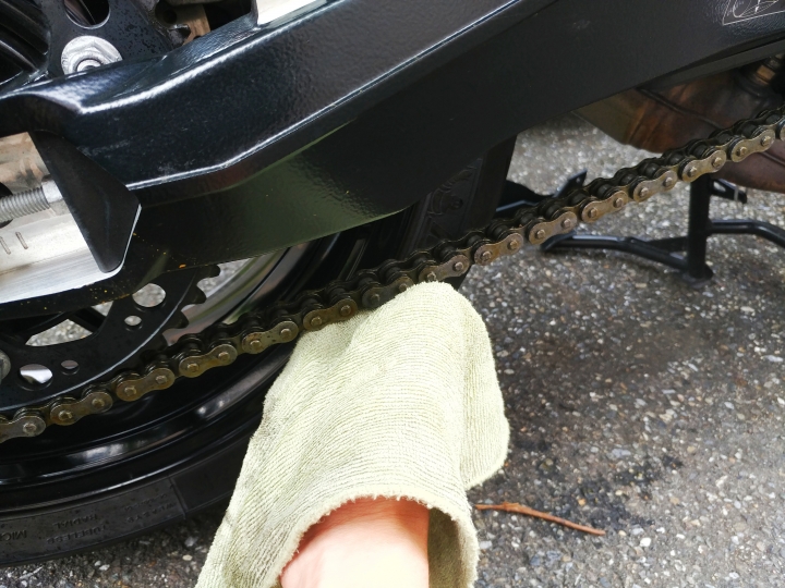 [保養] 【DIY篇】Prowash水性鏈條清潔劑 in BMW F800R