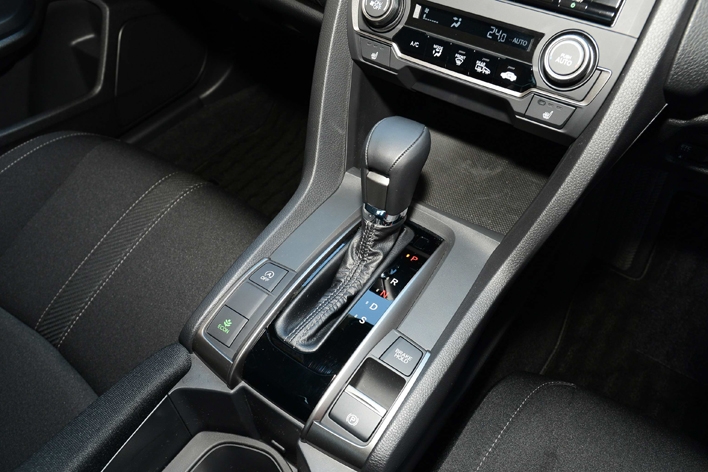 [分享] 日規10代 CIVIC 市售車型公開