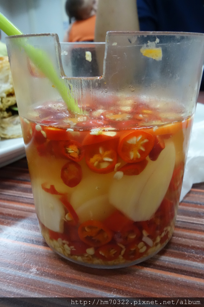 『桃園美食』-中壢復華街．月香小館 /  越南美食 / 河粉 / 春捲 / 法國麵包