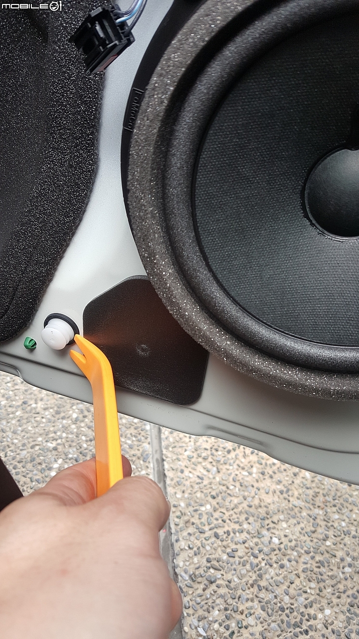 Ford Focus 1.0 （MK3.5） 內門板ＤＩＹ拆裝