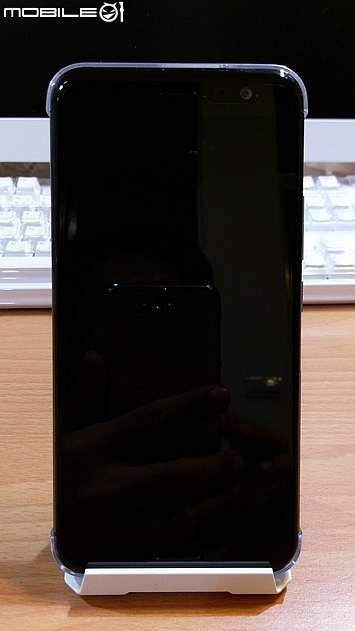 HTC U11 滿載而歸．簡單開箱