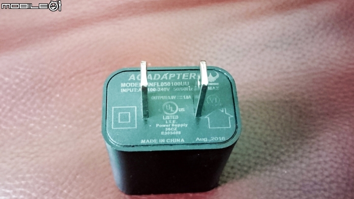 [簡易開箱] Foscam C2 無線網路攝影機