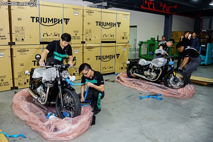 [採訪]英式極致復古美車 Triumph Bonneville Bobber 到港開箱