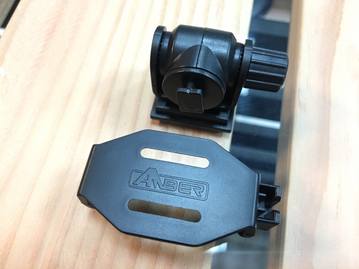 [開箱分享] 銨鉑机店 AMBER AD720 雙鏡頭 行車記錄器