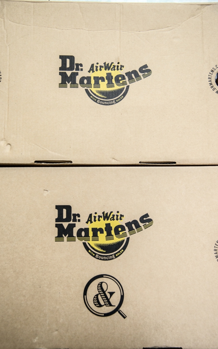 [開箱]越南買的兩雙Dr.Martens(瘋馬皮、UNITED ARROWS&SONS聯名款)