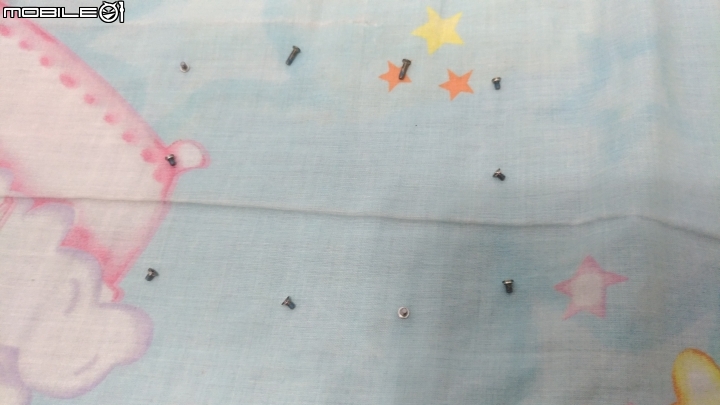 【分享】ASUS 商務系列 : ASUSPRO B9440UA-0271A7500U 開箱分享 (救命阿, 我又被脫光光了)