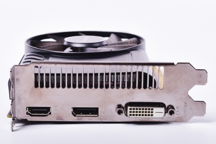 LEADTEK WinFast GTX 1080 HURRICANE 顯示卡開箱測試 / 三扇強襲 熾焰帝國 II